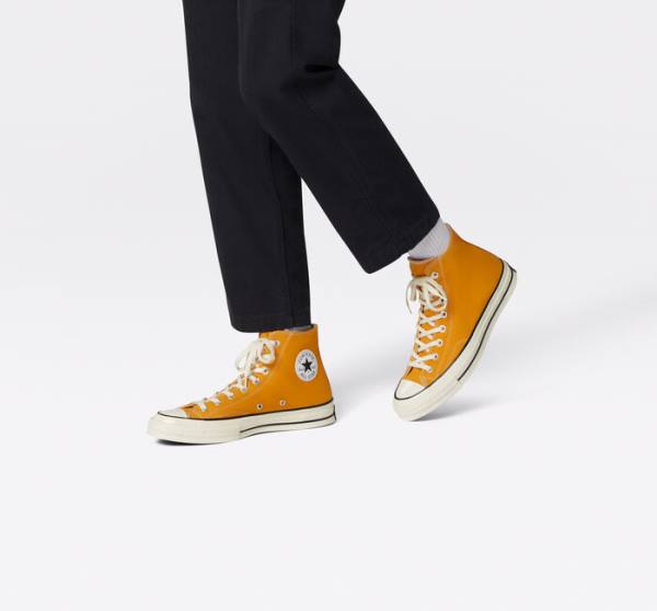 Tenis Cano Alto Converse Chuck 70 Sunflower Yellow Pretas | CV-682WCO