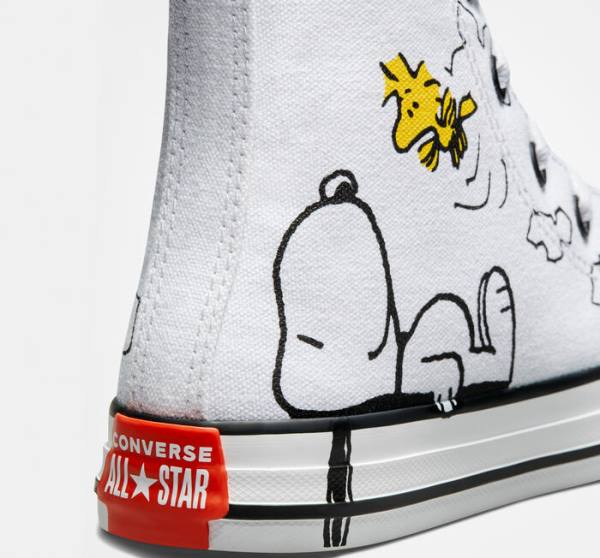 Tenis Cano Alto Converse Peanuts Chuck Taylor All Star Branco Pretas Vermelhas | CV-961QKW