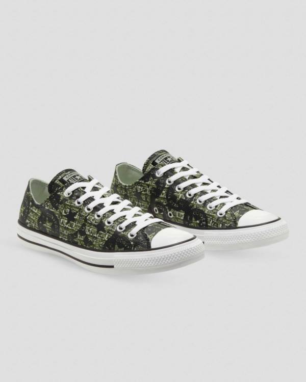 Tenis Cano Baixo Converse Chuck Taylor All Star Logo Replay Pretas | CV-521YMX